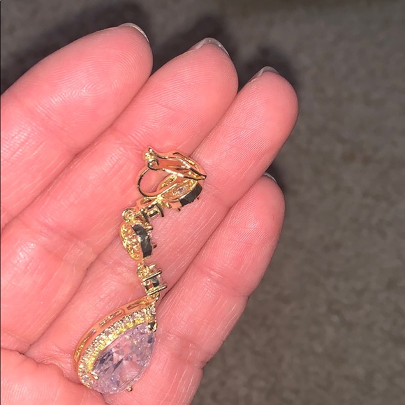 Earrings - Picture 5 of 5